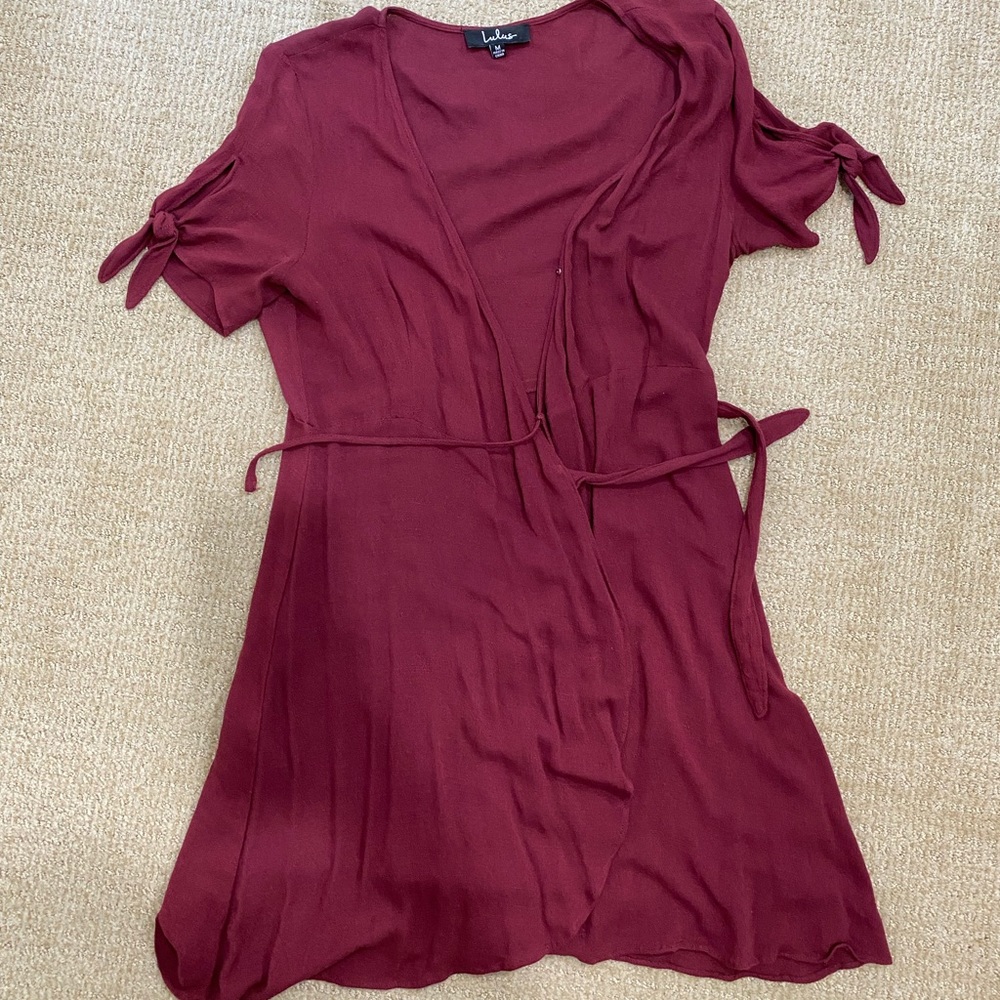 Lulus M burgundy wrap dress